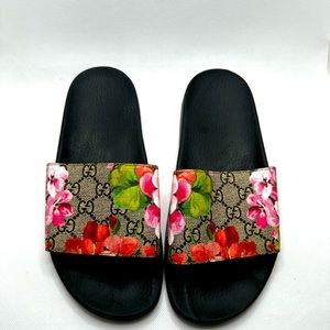Gucci Bloom Slides